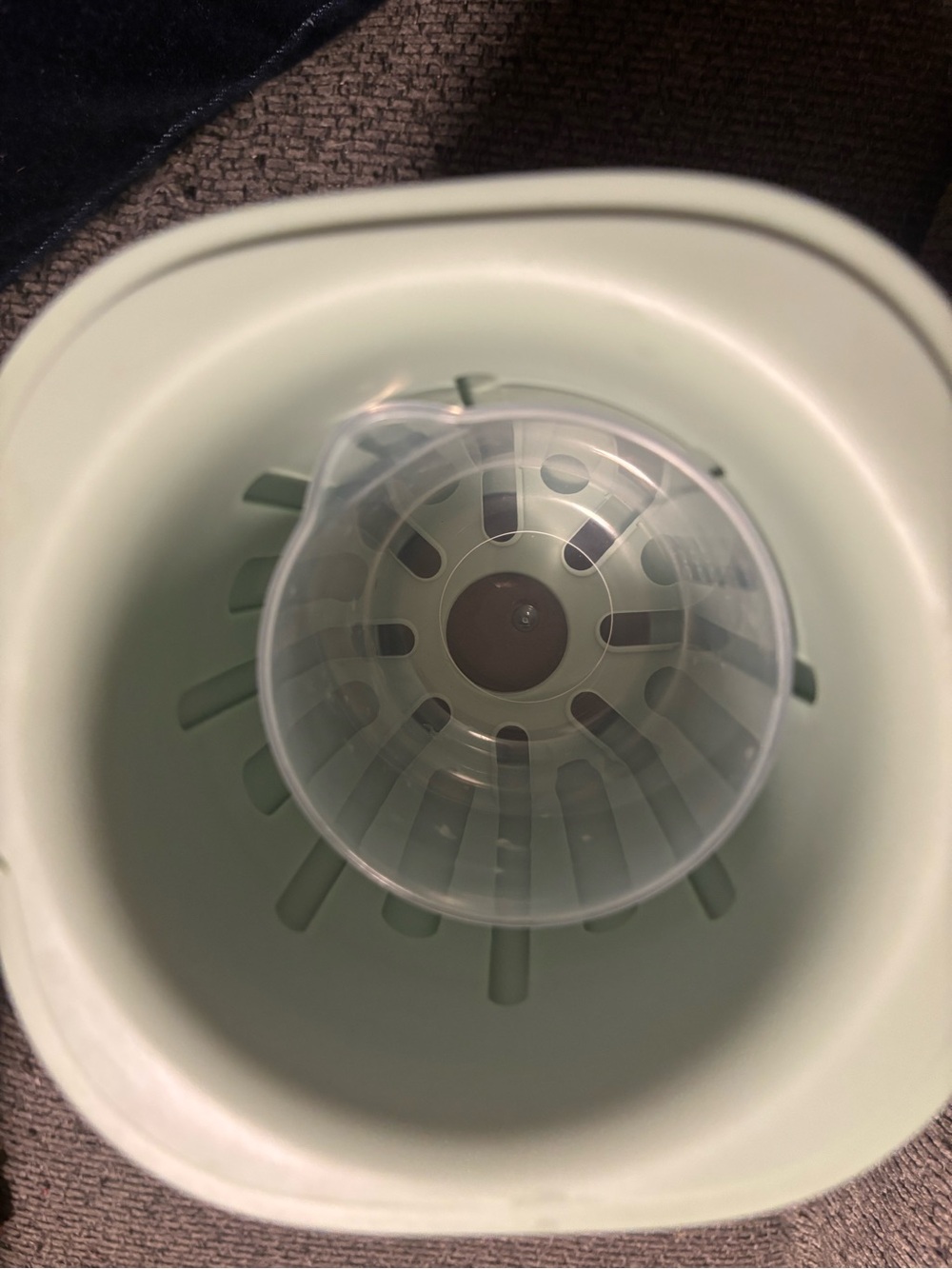 Momcozy Green and White Baby Bottle Warmer - Picture 3 of 8